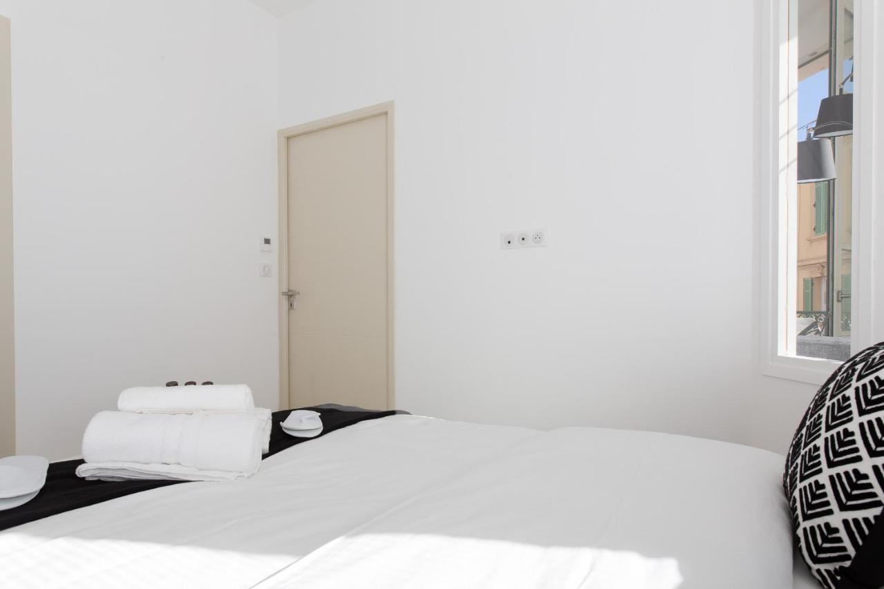 Anzur Yourhosthelper Cannes Exteriör bild