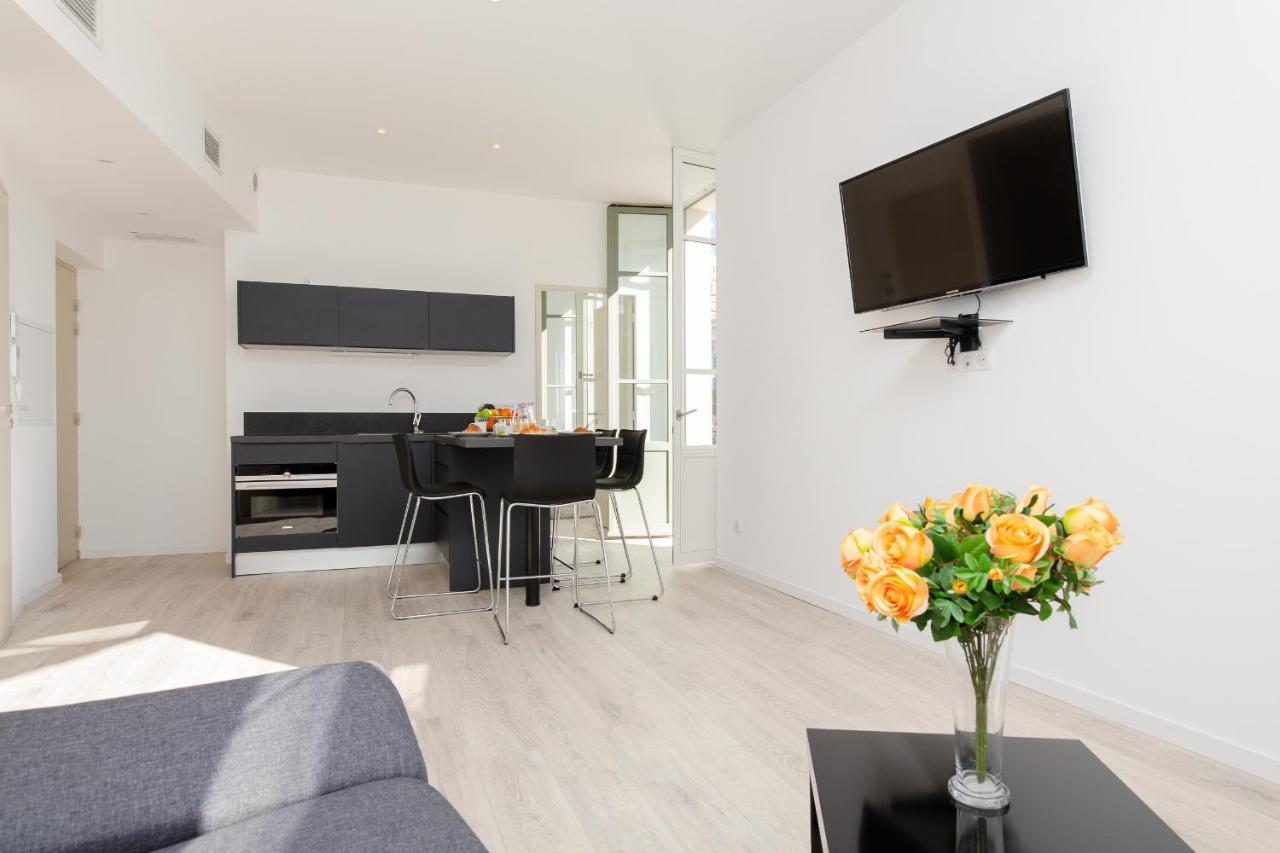 Anzur Yourhosthelper Cannes Exteriör bild