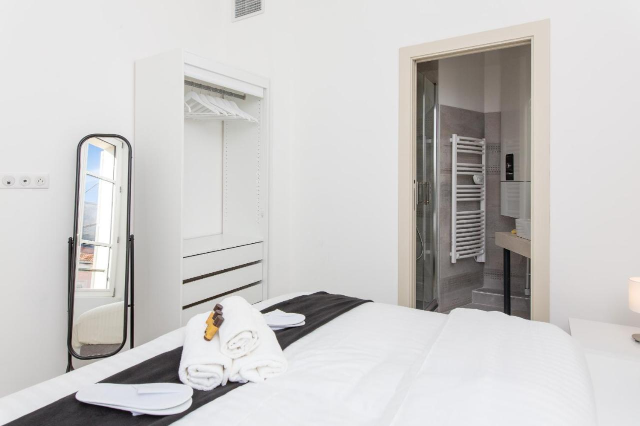 Anzur Yourhosthelper Cannes Exteriör bild