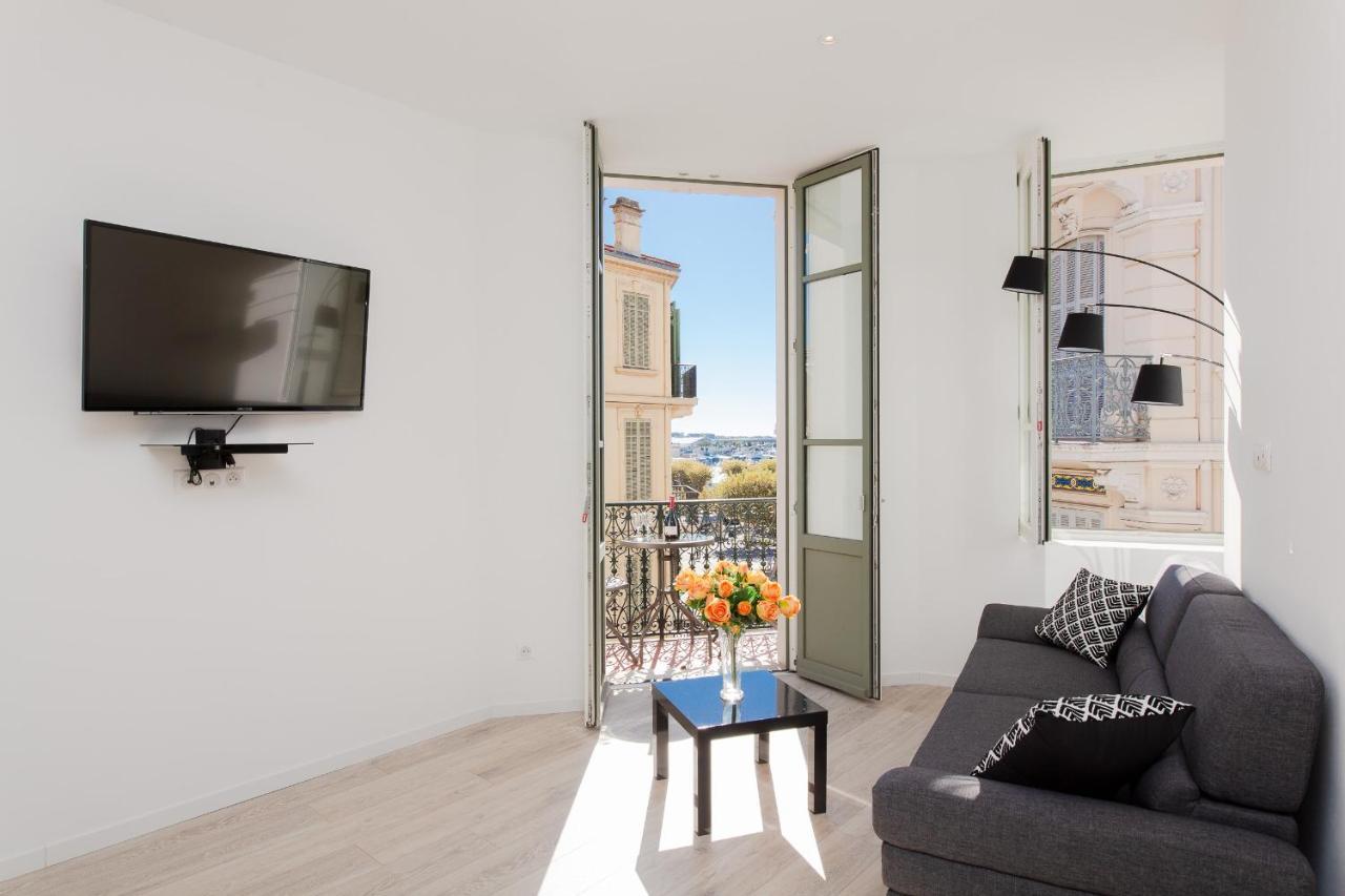 Anzur Yourhosthelper Cannes Exteriör bild